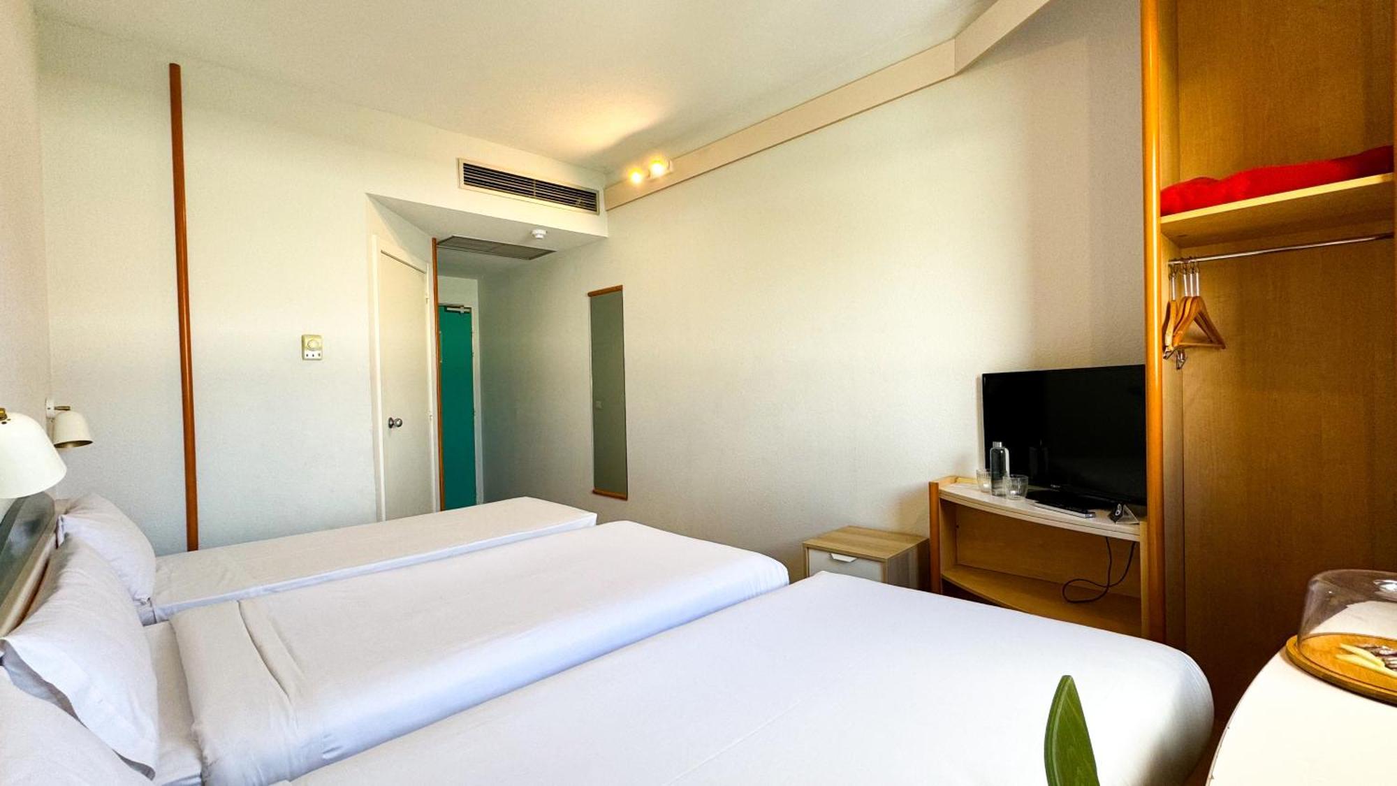 Hotel Iris Guadalajara Extérieur photo