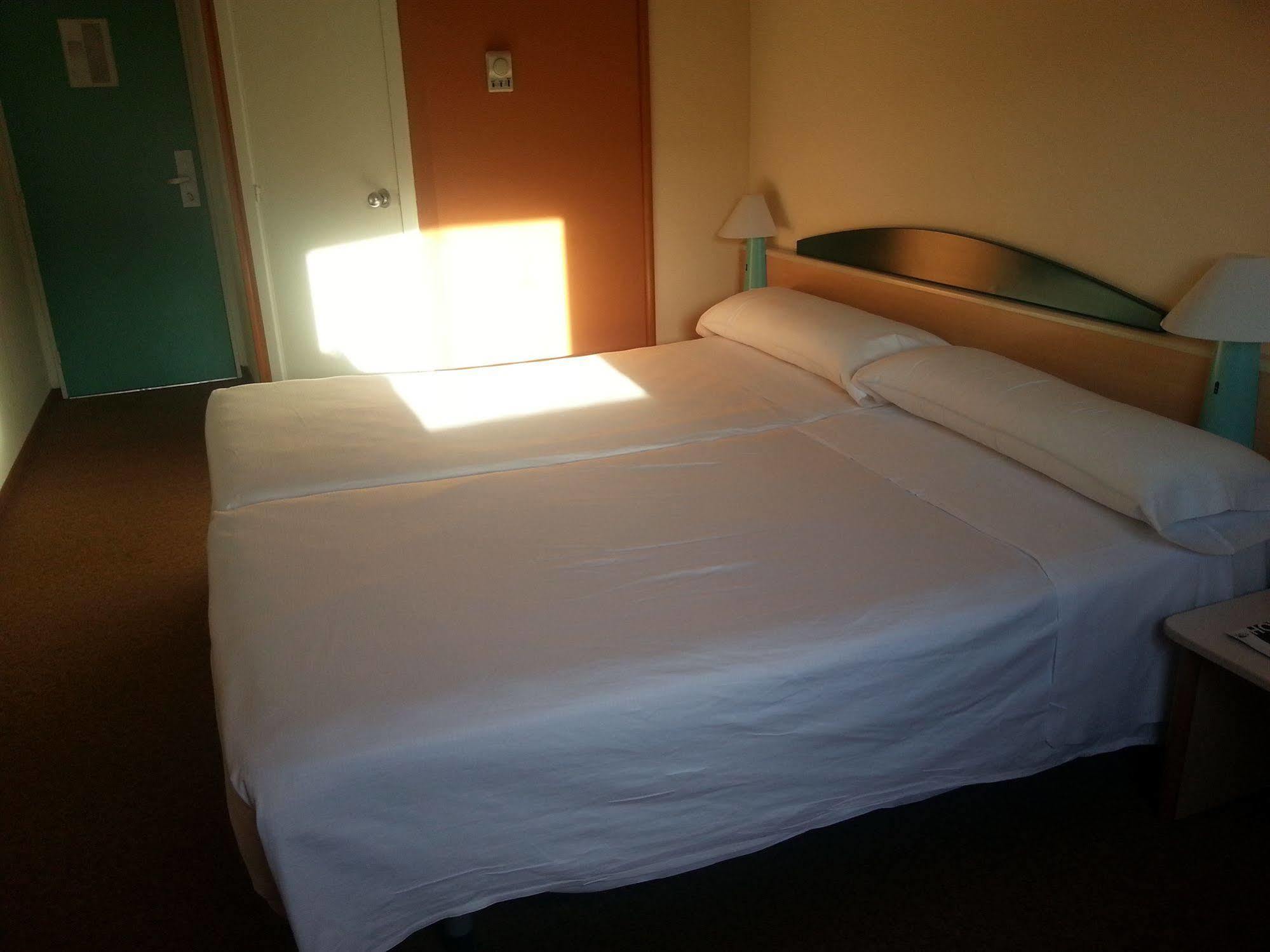 Hotel Iris Guadalajara Extérieur photo